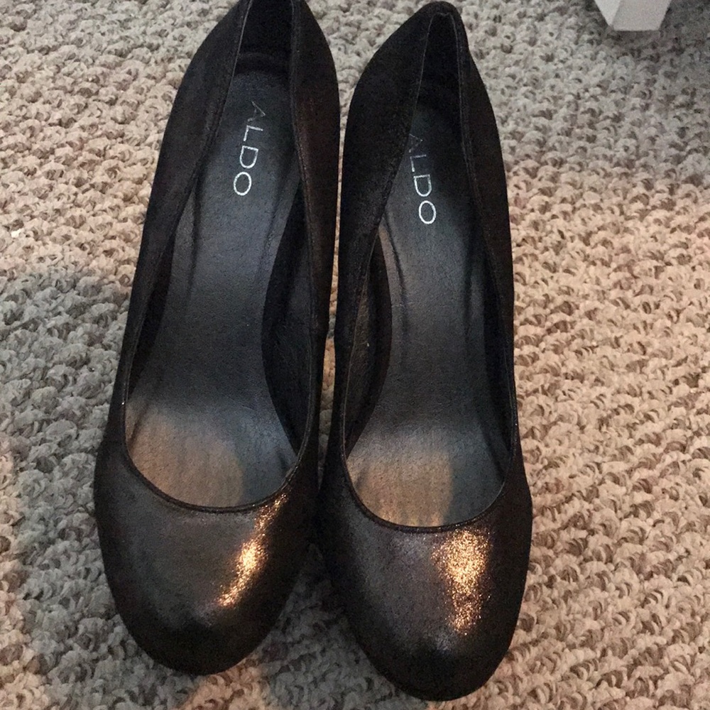 Aldo size 41 or is 11 black/silver effect shoes